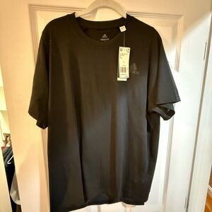 New with tags! Adidas Freelift Men’s Black T-Shirt